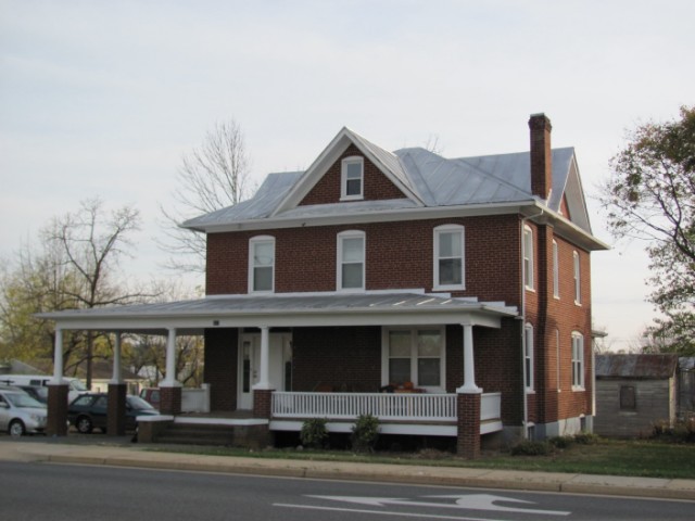 323wm2.JPG (23724 bytes)